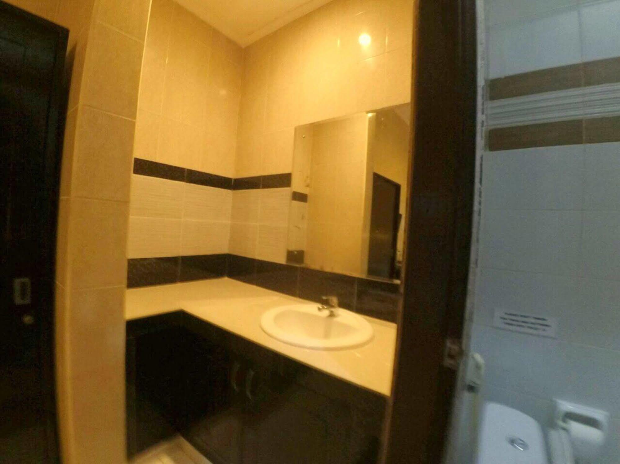 Denays House Hotel Jimbaran Exterior foto
